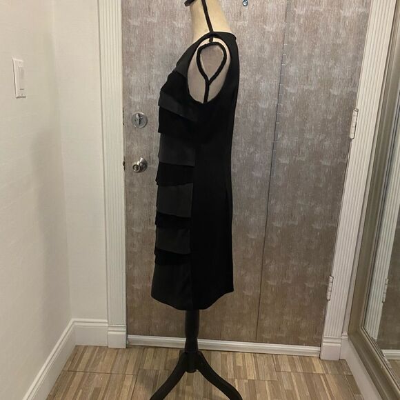 Vakko 100% leather front tiered dress, size 12 - Picture 5 of 9